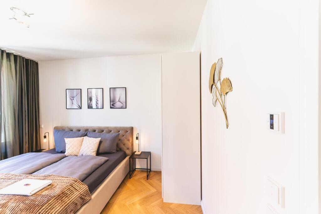 Tip! Erstklassiges 120 Qm Apartment Am Neumarkt Dresden Buitenkant foto