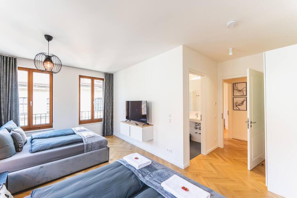 Tip! Erstklassiges 120 Qm Apartment Am Neumarkt Dresden Buitenkant foto