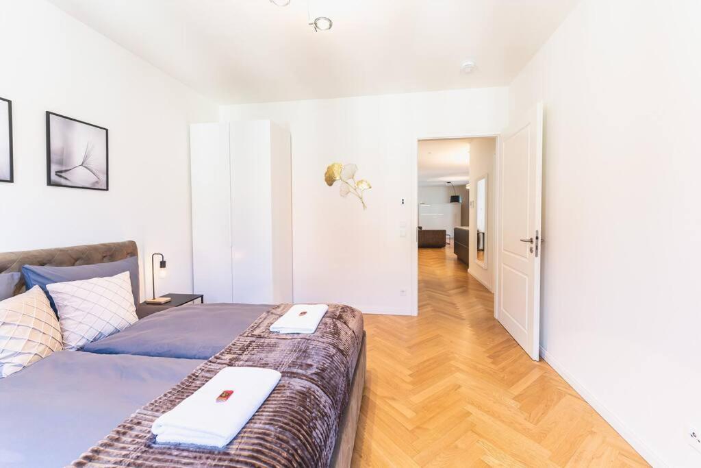 Tip! Erstklassiges 120 Qm Apartment Am Neumarkt Dresden Buitenkant foto